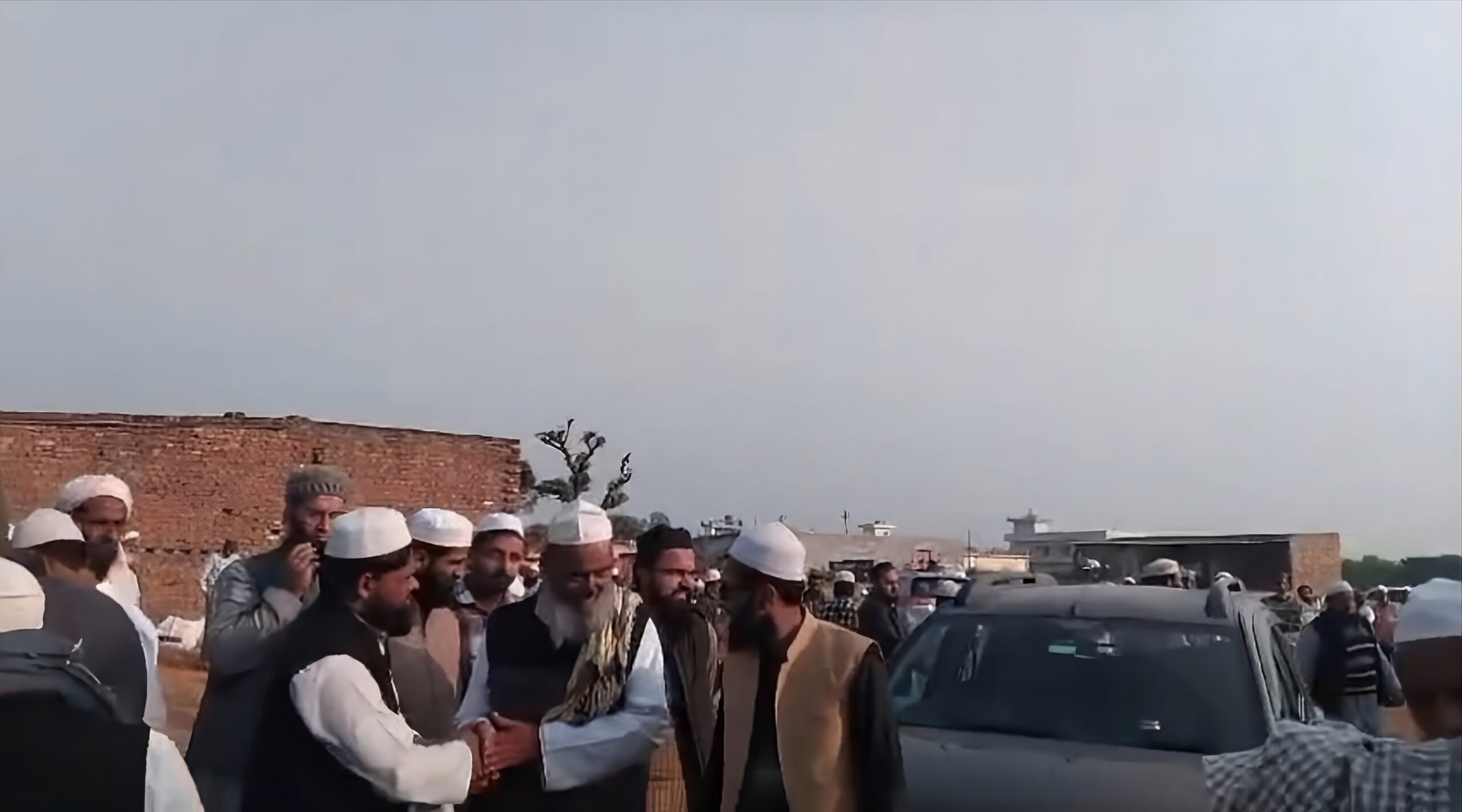 Over 500 community members gathering